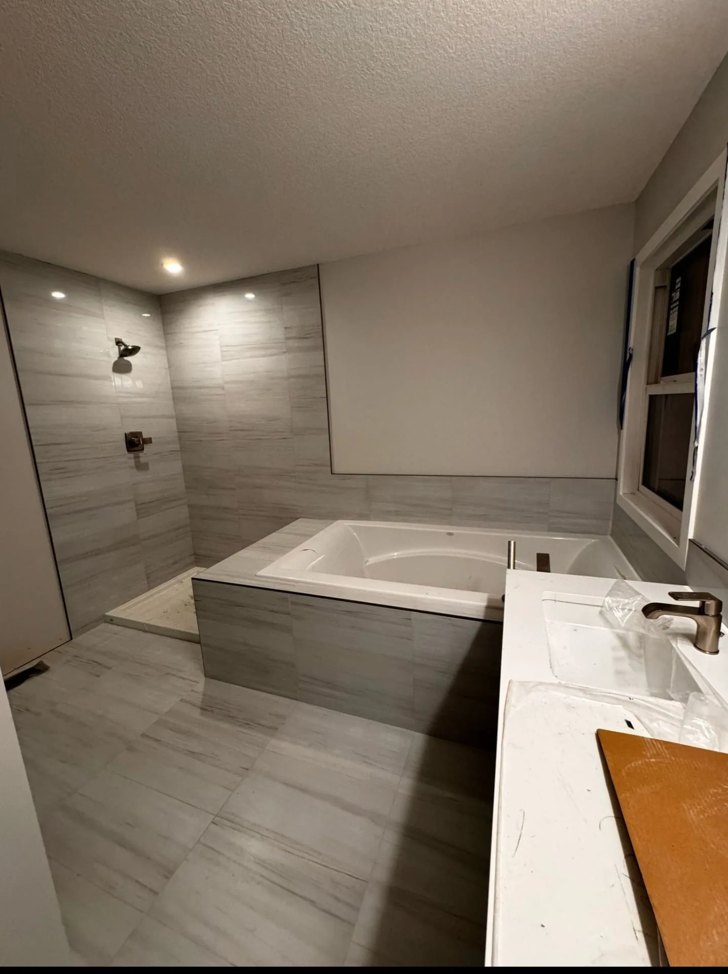 Bathroom and Kitchen Tile Installation Calgary
