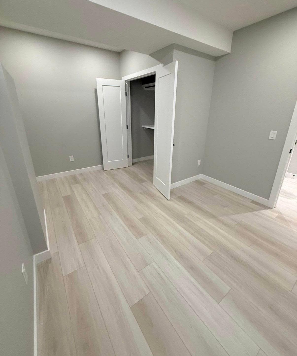 Vinyl Plank Flooring for Calgary Homes